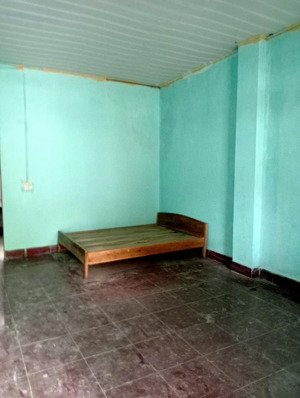 cho thuê nhà ở lâu dài khu tập thể quân đội, giá 1tr/tháng. khu vực gần hồ, gần núi, an ninh tốt