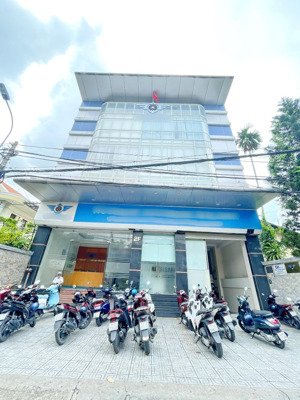 bán tòa nhà văn phòng có hầm, 6 tầng mặt tiền cư xá ngân hàng q7