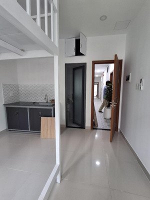 phòng trọ cao cấp mới 100%, full tiện ích,thang máy, vân tay.