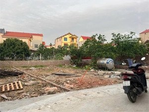 đất đại bái nhỉnh 3 tỷ cách đường 23 chỉ 200m