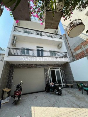 bán chdv - 3 tầng +st - 19 phòng - thu nhập 50tr/th - gần gagimail - dt : 175m2