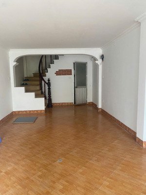 cho thuê mặt bằng kinh doanh tầng 1 tại 220 xã đàn