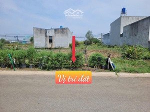 chủ thiện chí bán gấp 2 lô đất 125m2 trong ecity tân đức 1 tỷ 650 có sổ riêng full thổ bao phí st