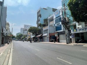 vip, mặt tiền cực lớn đường đào duy anh, 5,5x22m; 117m2; 5 tầng, dòng tiền 50 triệu/tháng, 30 tỷ tl