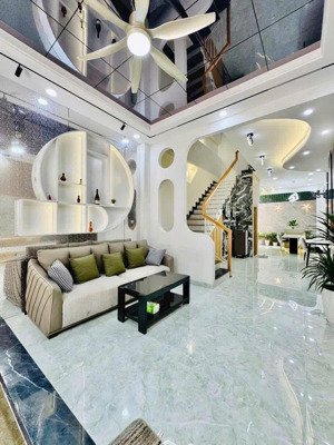 chính chủ cần bán gấp, shr, dtsd 81,9m2, gần chợ thiếc, với giá 2 tỷ 32, bớt lộc