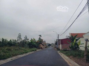 bán đất trục thôn kim đới 2 hữu bằng ô tô tránh nhau vỉa hè điện cao áp