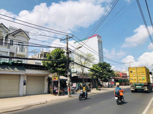 nhà mặt phố nguyễn duy trinh, phú hữu, quận 9, tp.hcm giá cực tốt chỉ 9,5 tỷ ngang 5 dài 26m