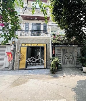 [bình tân] gần chợ lê văn quới-chủ gửi bán gấp -nhà đẹp 3 tầng hẻm xe hơi -81m2-6,5tỷ
