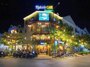 biệt thự lô góc ,trung tâm hà đông .300m , mặt tiền 36m . kinh doanh cafe . dòng tiền khủng . 79 tỷ