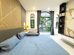 đẹp mê góc 2 mặt tiền q10, hẻm 6m, 4pn, gió mát quanh năm, khu dân cư tri thức, ở là chuẩn bài