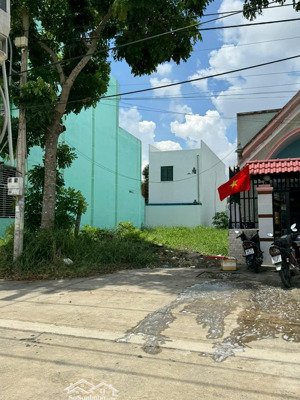 ngay trường thpt cần giuộc lô đất bán lỗ, gần chợ, 530 triệu, đất có sổ, mua bán trao đổi