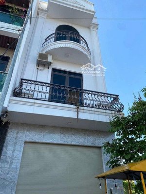chính chủ nhờ bán nhà 60m2 áp tràn mới xây
