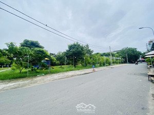 bán nhà mặt tiền đường số 4 kdc bình hưng, bình chánh