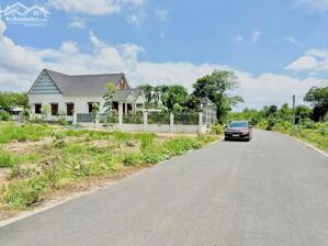 NỢ NGÂN HÀNG BÁN 250M2 ĐẤT THỔ CƯ NGAY QL SÁT BÊN CHỢ, TRƯỜNG HỌC DÂN ĐÔNG BUÔN BÁN SẦM UẤT. GIÁ 395TR