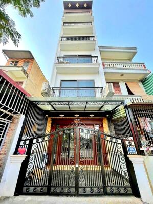 Bán nhà 68m2x6 tầng thang máy, phân lô, oto vào nhà quận Bắc Từ Liêm