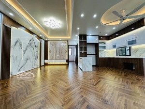 chính chủ cần bán căn hộ 3pn lô góc 3 mặt thoáng tại chung cư vinaconex kđt kim văn kim lũ!