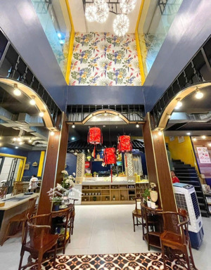bán căn góc shophouse vincom trần phú - mặt tiền 15m - đang kinh doanh nhà hàng