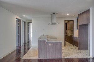 bán căn hộ 3 phòng ngủ empire city 1 phút ra tới hồ bơi dài 50m2