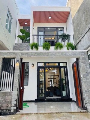 thanh lý nhà ngay chợ bình chánh giá 1tỷ050 đường 18b, xã bình chánh