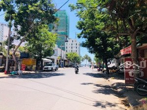 nhà vườn góc 2 mặt tiền hòn chồng nha trang, cách bãi tắm chỉ 200m