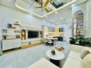 chính chủ cần bán căn nhà|trần thiện chánh,p.12,quận 10|sát bvđa khoa vạn hạnh|dt52,5m2|giá 3tỷ490|