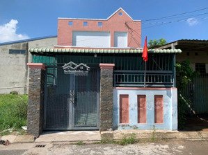 bán nhà mới đẹp ở liền kdc trần anh ngay chợ mỹ hạnh nam. giá 1 tỷ 480, thương lượng, bao sang tên