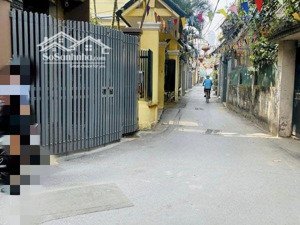 cực hiếm - nhà đẹp trung tâm tây hồ - 30m2, 4 tầng, 4.65 tỷ - chỉ cách phố vài bước