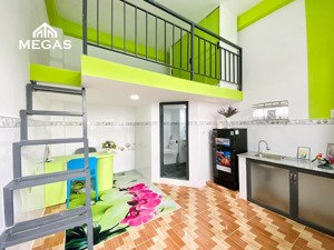 khai trương duplex gác cao, nội thất đầy đủ - có ban công lớn mặt trước