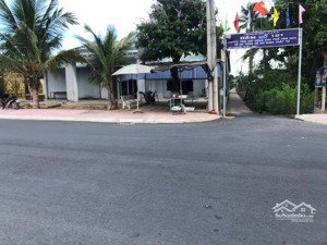 chính chủ cần bán lô đất 985.2m2 rất lý tưởng cho những ai đang tìm mảnh đất để đầu tư sinh lời cao