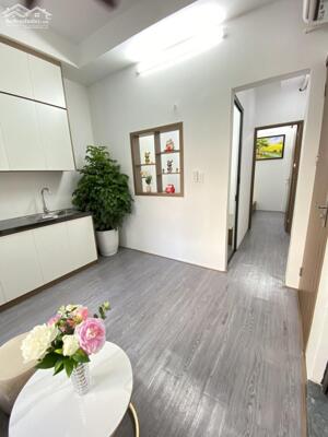 Bán căn hộ CCMN nội thất thiết kế mới Võ Chí Công - Hoàng Quốc Việt 2 ngủ giá 1.45 tỷ