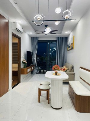 bán căn 63m cc saigon evenue có sẳn nội thất giá bán 2ty750 có thương lượng lh 