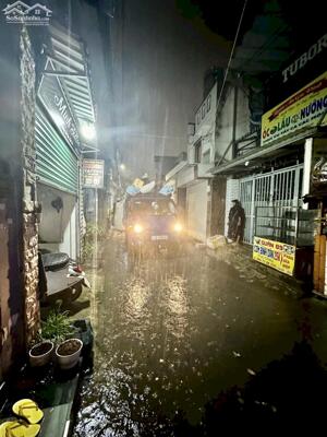 Bình Tân, Hẻm nhựa Kinh doanh, Nhà đẹp 2 Tầng, 72m2, giá rẻ