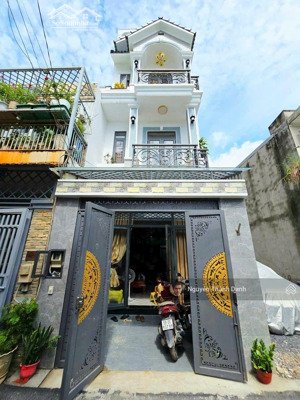 nhà ngộp 1 trệt 2lầu. 5pn 4wc. 72m2/3,9tỷ. đ lê tấn bê/ p. an lạc, bình tân, tp hcm. gần chợ an lạc