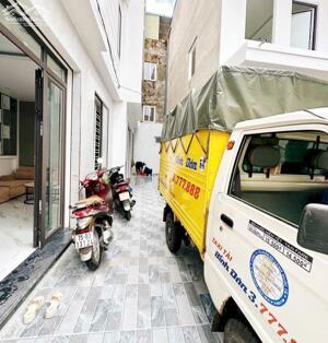  Bán nhà 4 tầng phố Văn Cao xe tải 5 tạ đổ tận cửa nhà