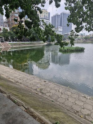 bán nhà mặt phố phạm huy thông, view hồ ngọc khánh. diện tích 34m2. giá 19.7 tỷ