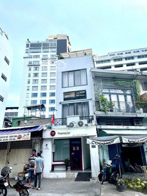 cần tiền, chính chủ bán nhà mặt tiền đường đề thám p. cô giang quận 1. dt 76m2 28 tỷ. hầm 7 tầng