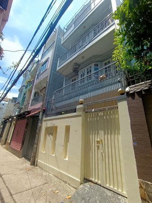 chỉ với 6tỷ9 đã có thể sở hữu nhà ngang 5m - hẻm xe hơi đoàn thị điểm - phú nhuận