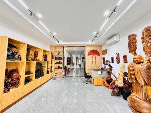 nhà mới 5 tầng siêu đẹp mặt tiền đường trần nguyên hãn, trung tâm tp nha trang giá tốt