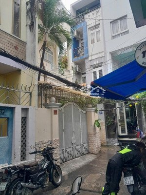bán nhà siêu đẹp hẻm 185/... phan đình phùng, phú nhuận, dt: 4.8x18m , cn: 80m2, 3 tầng, giá 13 tỷ