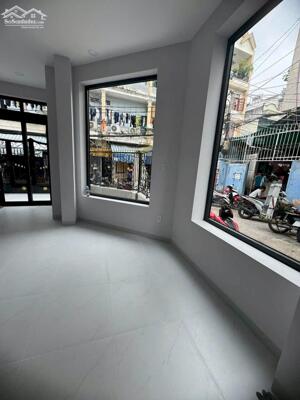 Cho thuê mặt bằng Chu Văn An P12, Bình Thạnh, 6x10m, 14tr