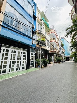 cho thuê nhà hẻm 1/ đường nguyễn đình khơi p4, tân bình dt: 48m2. gần cv hoàng văn thụ