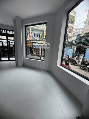 cho thuê mặt bằng chu văn an p12, bình thạnh, 6x10m, 14tr