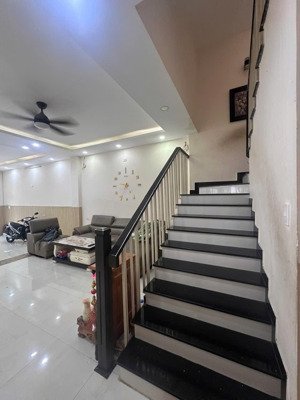 nhà 3 tầng vcn phước hải siêu đẹp , kinh doanh cho thuê khai thác lên đến 30-40tr/thg