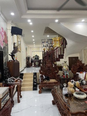 mặt phố vỉa hè rộng - mặt tiền 5m nhà 5 tầng 70m2 - chiến thắng, văn quán - siêu đẹp giá rẻ