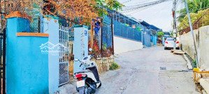 nhà góc 2 mặt thoáng phương mai, cách biển hòn chồng: hơn 900m ô tô vi vu giá: 2,9 tỷ