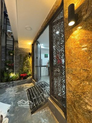 bán tòa dòng tiền tại đường láng đống đa hà nội giá 16,9 tỷ