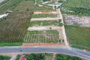 cần bán gấp lô ông lang - vị trí đẹp cách biển 500m - ngay vòng xoay cửa cạn dt 45 - đất ở sổ hồng