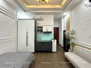 chdv full nội thất mới 100% ở cmt8 - phạm văn hai có cửa sổ