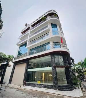 chính chủ cho thuê nhà mp hòa mã: 210m2, mt lô góc 20m, 5 tầng, thang máy vip