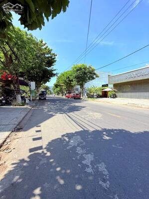 Bán đất đường Nguyễn Sáng đường lớn 10m5 Sơn Trà sát biển vài bước chân